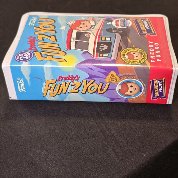 Funko Funko Rewind: Funko - Freddy Funko (Chase) - Funko (Exclusive) - Picture 2 of 4